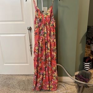 Kut floral maxi dress. Size large. NWT